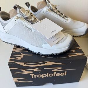 New Tropicfeel All Terrain Onyx White Size 7.5 Shoes Sneakers 38